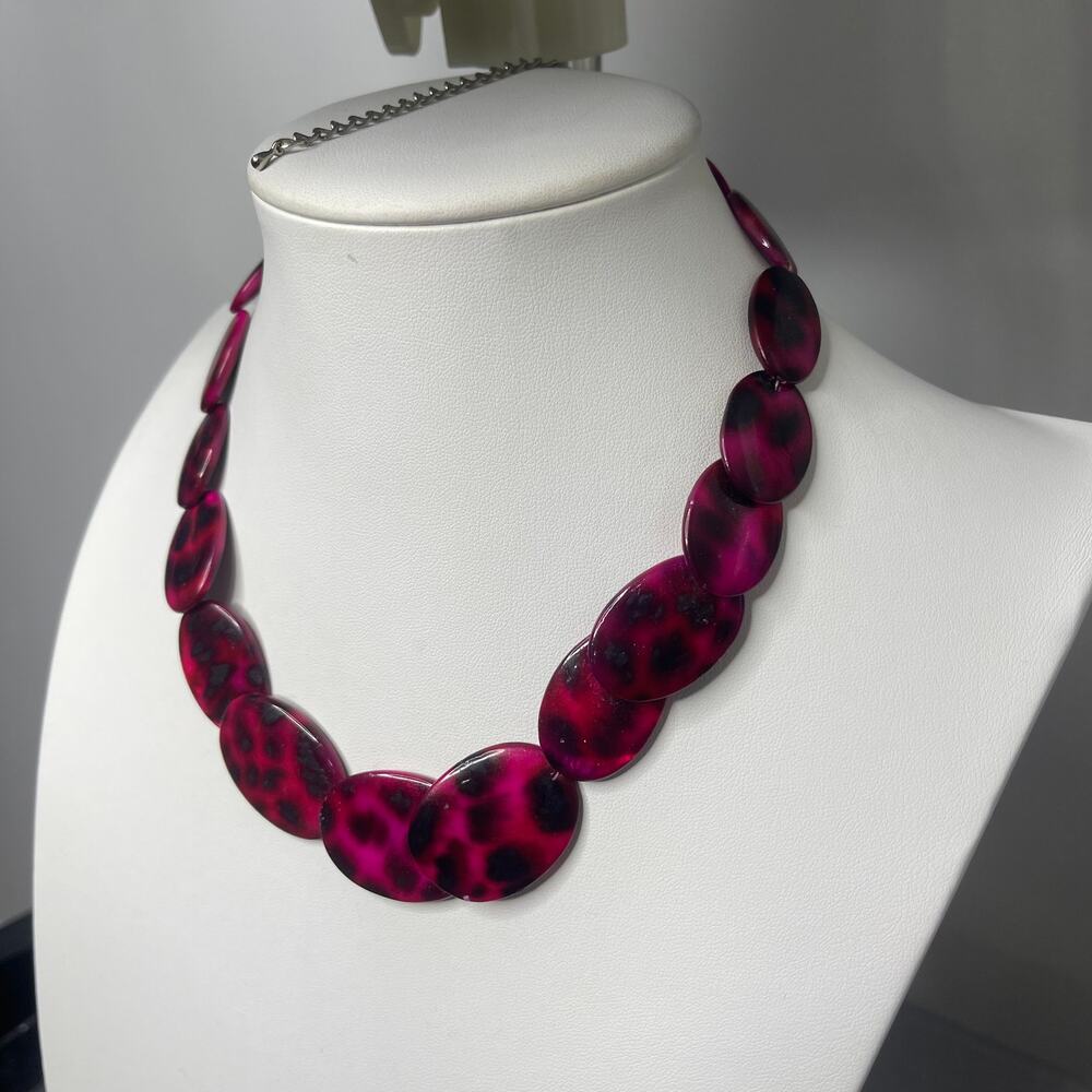 magenta pink and black cheetah necklace disks costume jewelry trendy fashion - Picture 1 of 7
